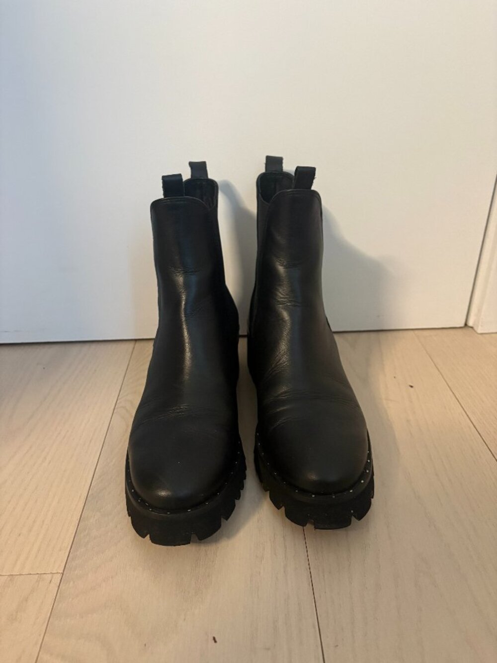 Frēda Salvador Brooke Waterproof Chelsea Boot Size 8